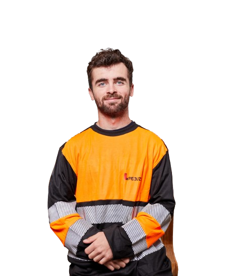 Livio Carriere ARTHUR VERON Apprenti Ingenieur Removebg Preview